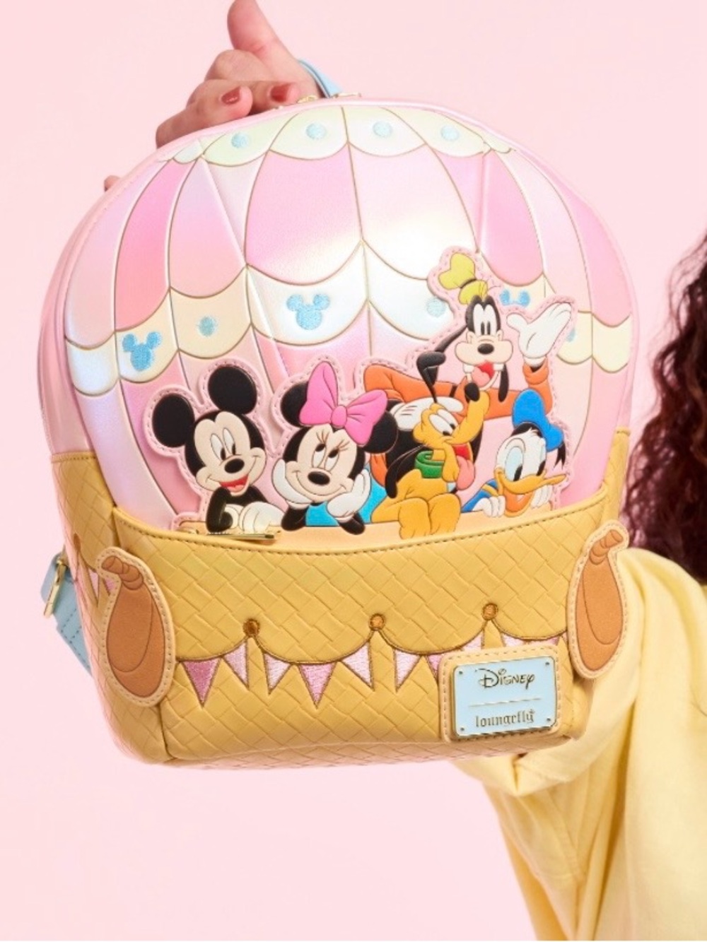 Loungefly Disney Mickey & Friends Hot Air Balloon
Figural Mini Backpack 🆕 - Picture 4 of 7